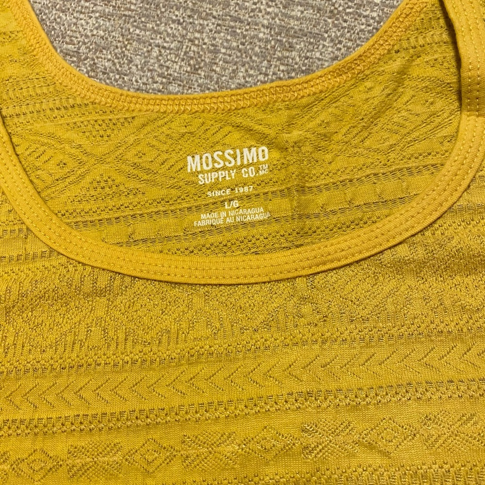 Women’s Mossimo gold/yellow tank